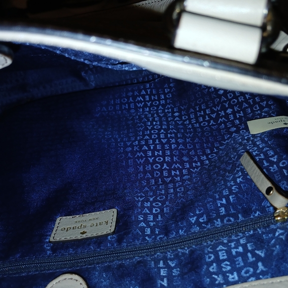 ♠️Kate Spade perforated Leather Tote - Picture 7 of 14